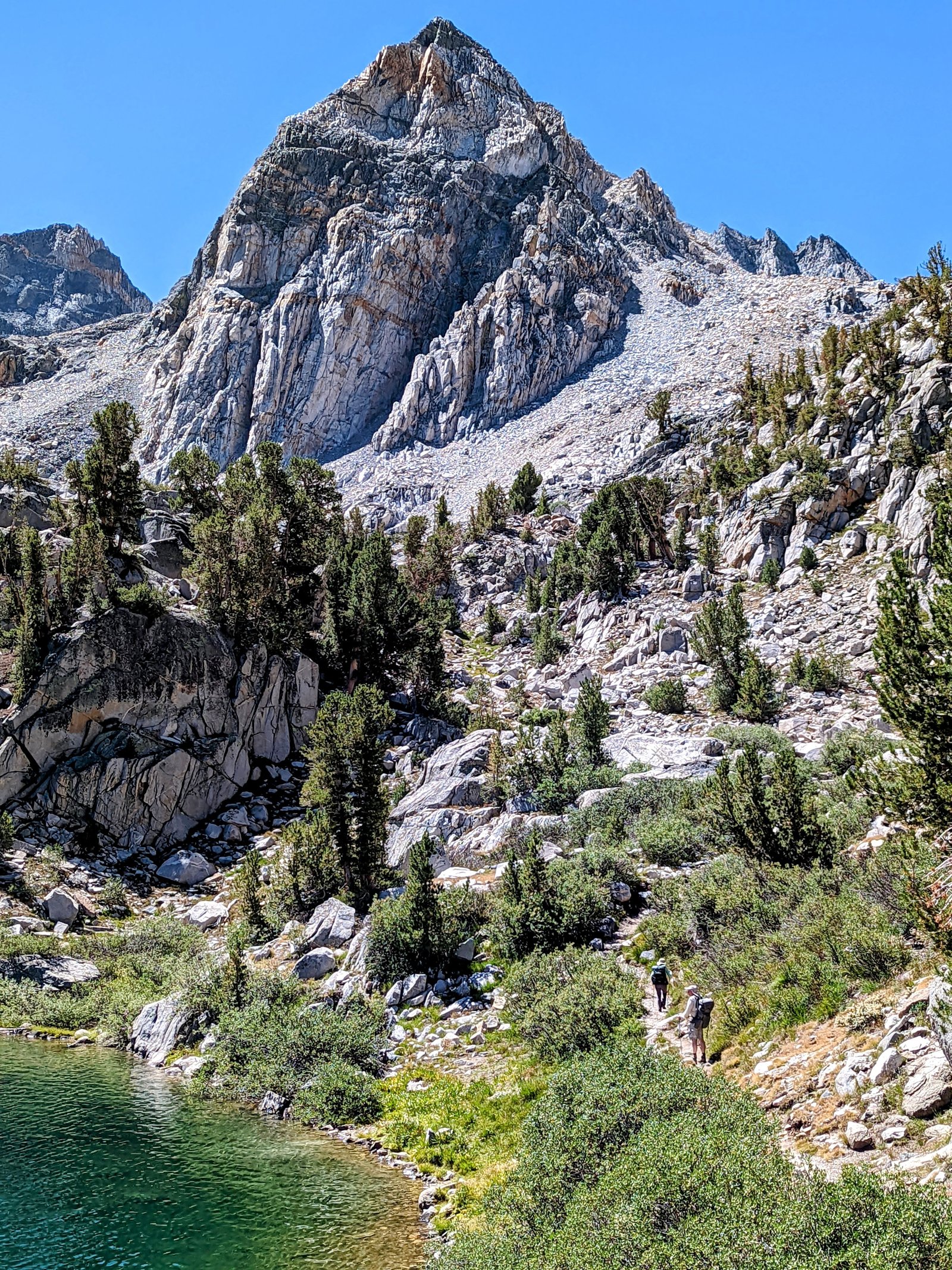 pxl_20220812_1806435582